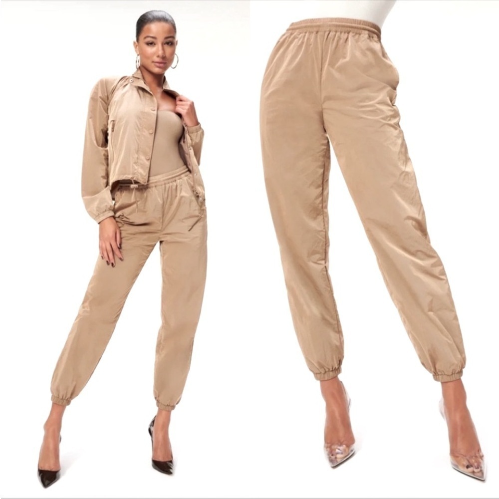 *Final Price* Good American | Shine Boyfriend Pant Joggers in Nude/Tan Sz Medium